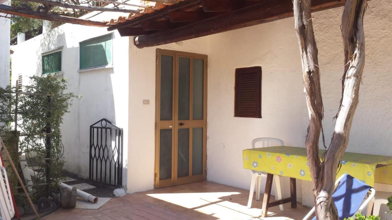 Villetta Dei Limoni Vulcano  Exteriör bild